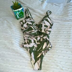 Brazilian Designer one piece bathing suit with belly control NW/O tags